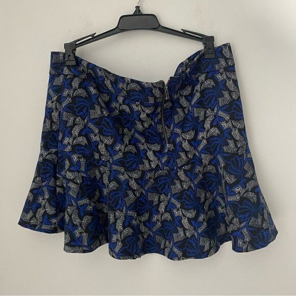Aqua Women’s Mini Floral Skirt size L - Picture 3 of 3